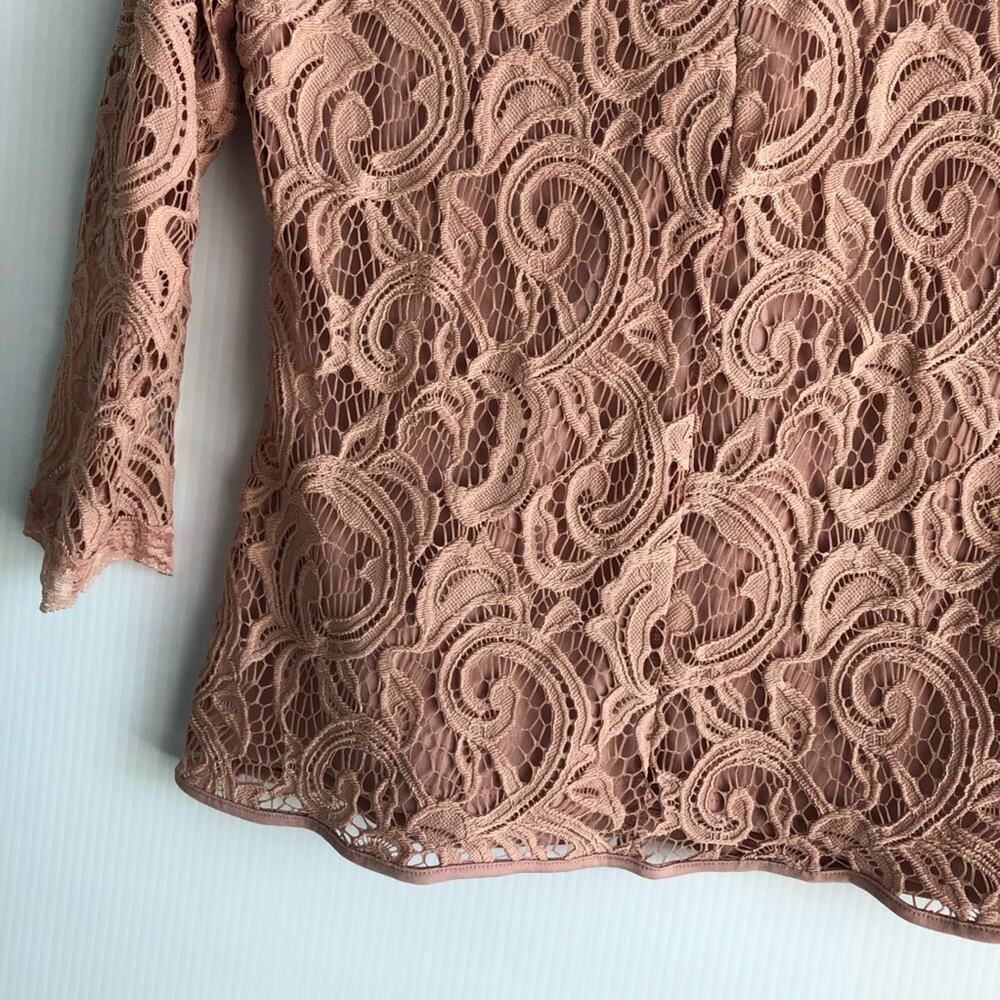 Adrianna Papell lace top 3/4 length sleeves - Picture 11 of 12